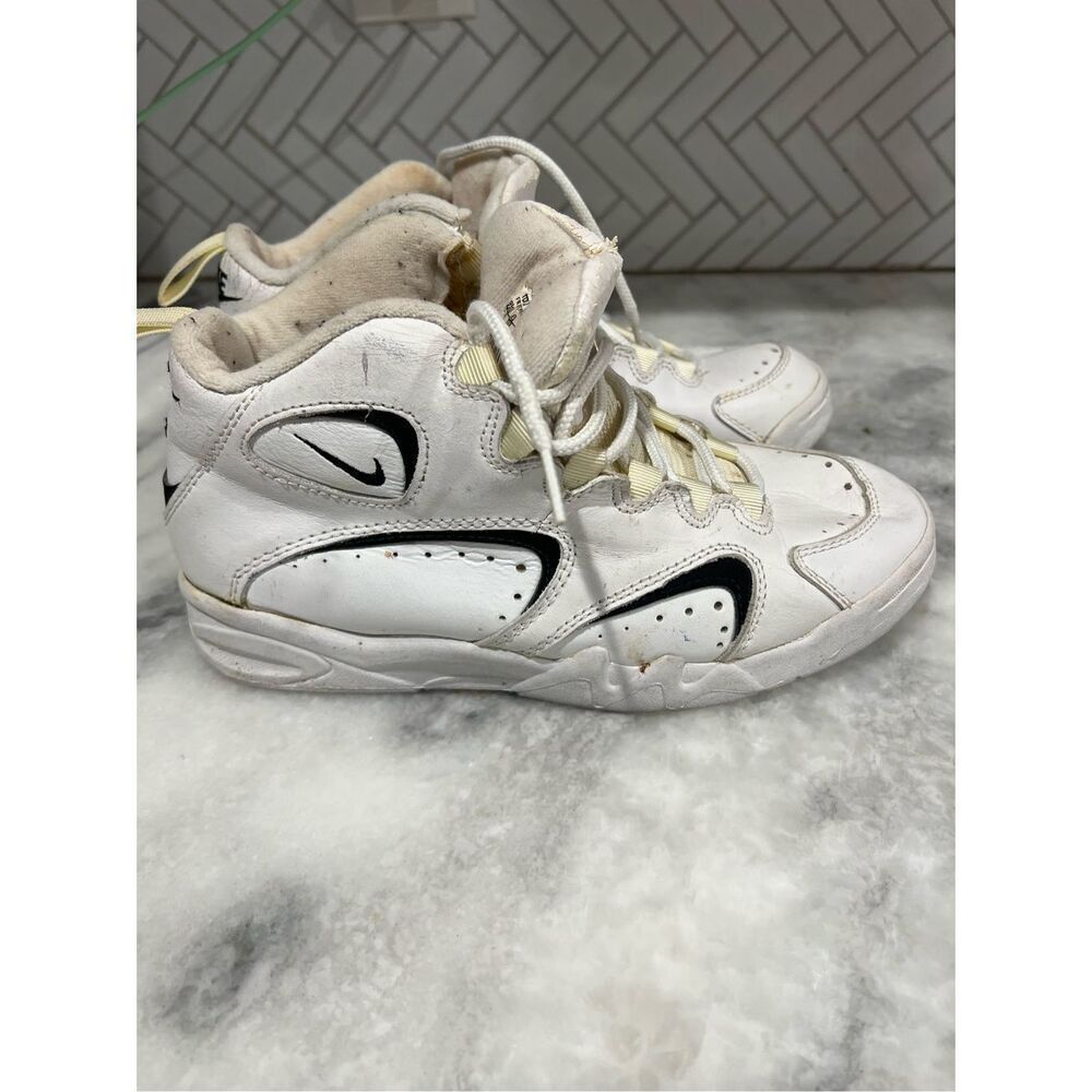 Vintage Nike Women Sneakers 8.5 631009 101